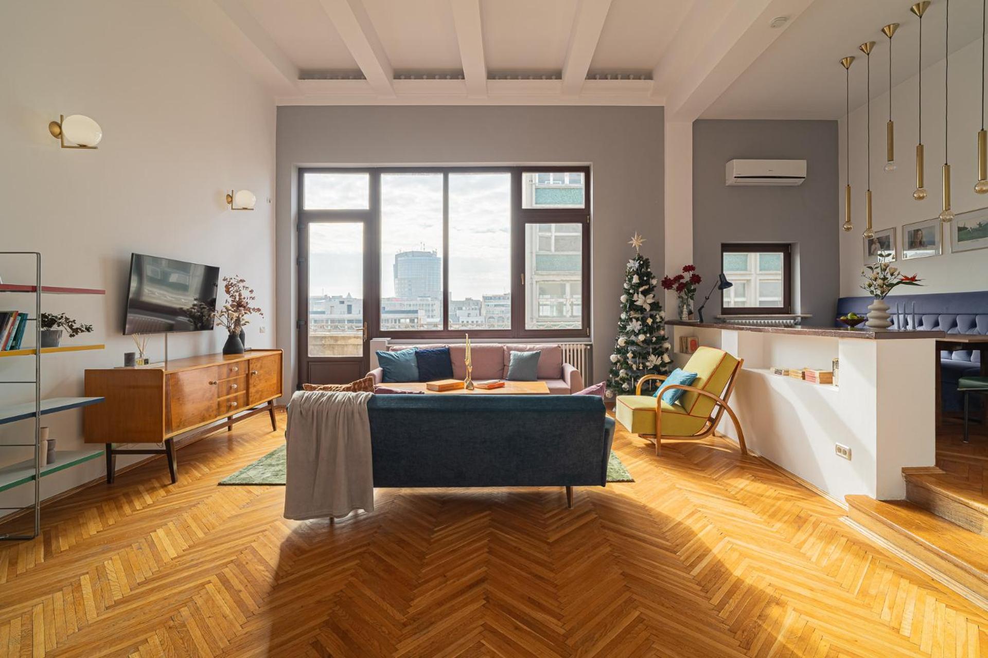 Spacious 3br Atrium Penthouse, Balcony, Cismigiu Appartement *